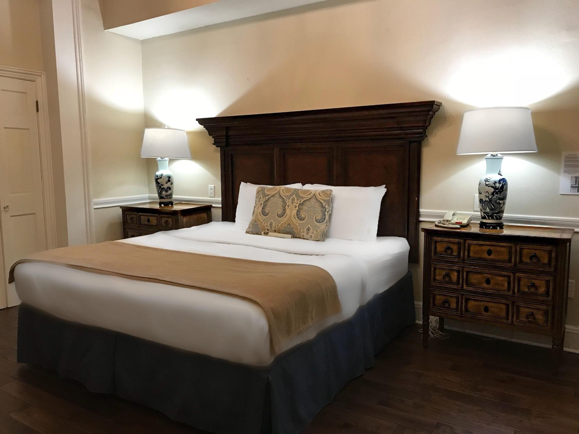 Hotel St. Pierre French Quarter New Orleans Bagian luar foto