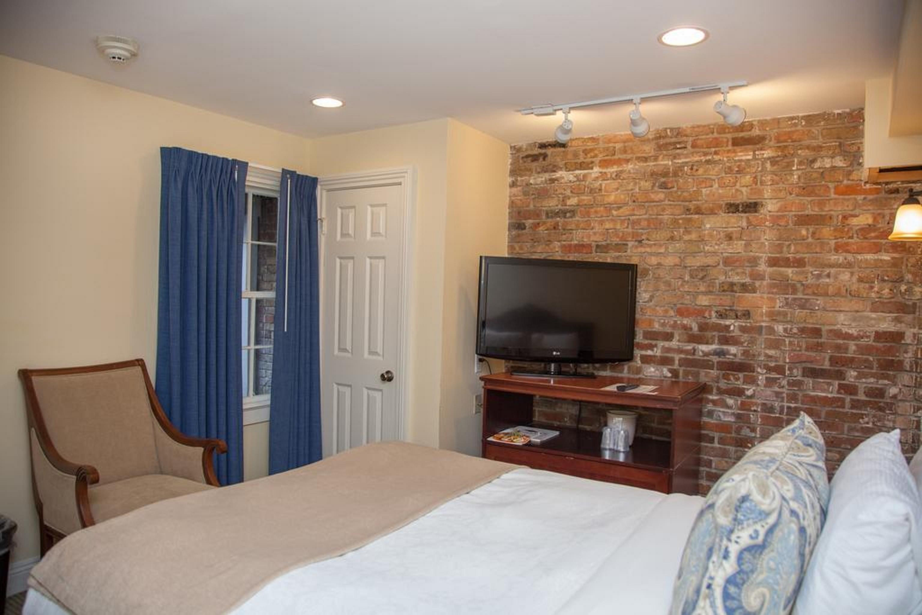 Hotel St. Pierre French Quarter New Orleans Bagian luar foto