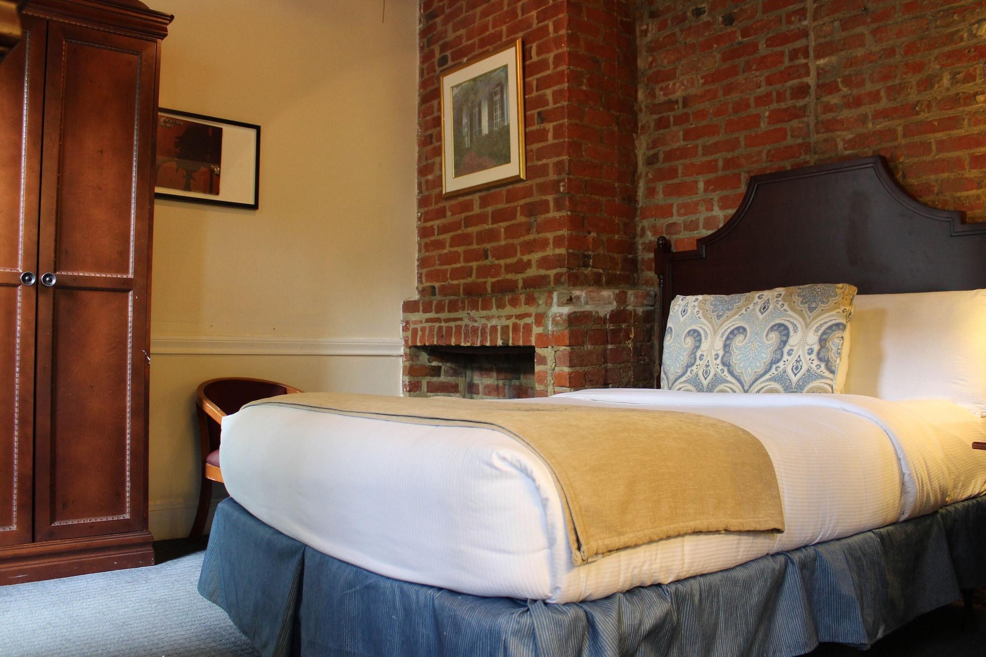Hotel St. Pierre French Quarter New Orleans Bagian luar foto