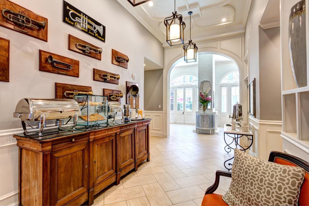 Hotel St. Pierre French Quarter New Orleans Bagian luar foto