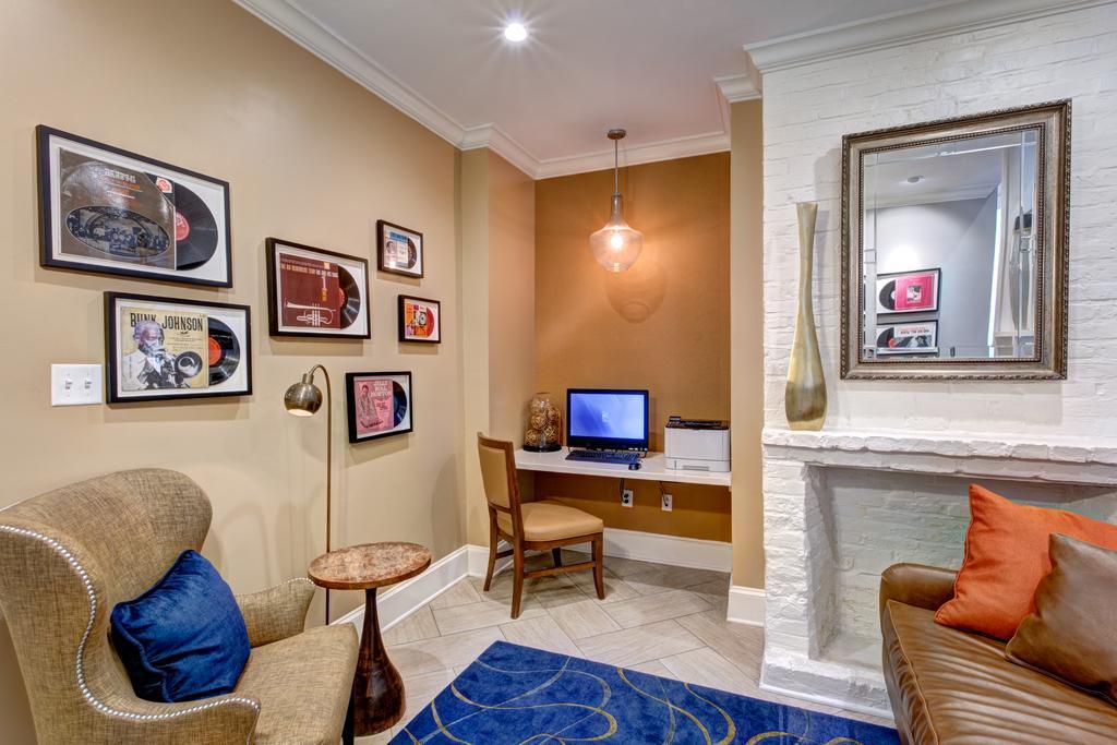 Hotel St. Pierre French Quarter New Orleans Bagian luar foto